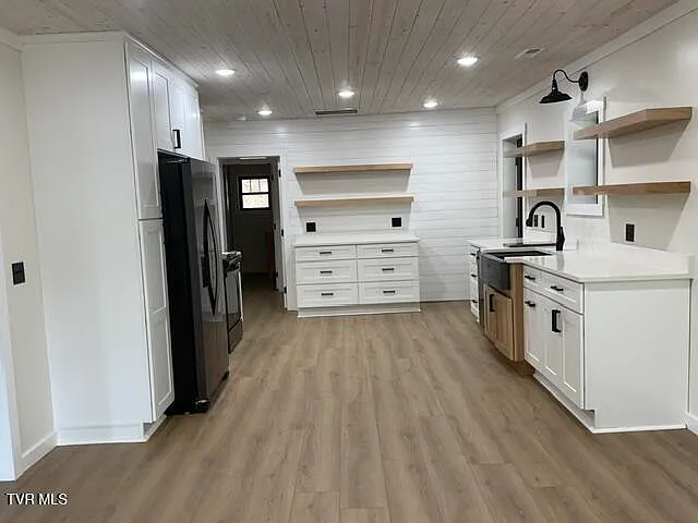 711 Tinker Rd — Photo 24