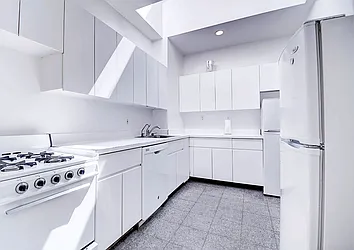 Rented by Urbane Brokerage