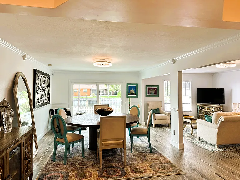8733 Bay Pointe Dr — Photo 21