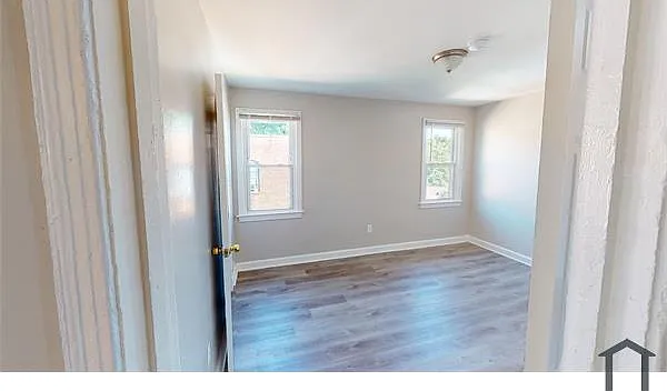 3 bed, $2,549 — Photo 3