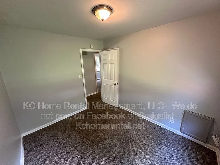 5160 Halsey St — Photo 25