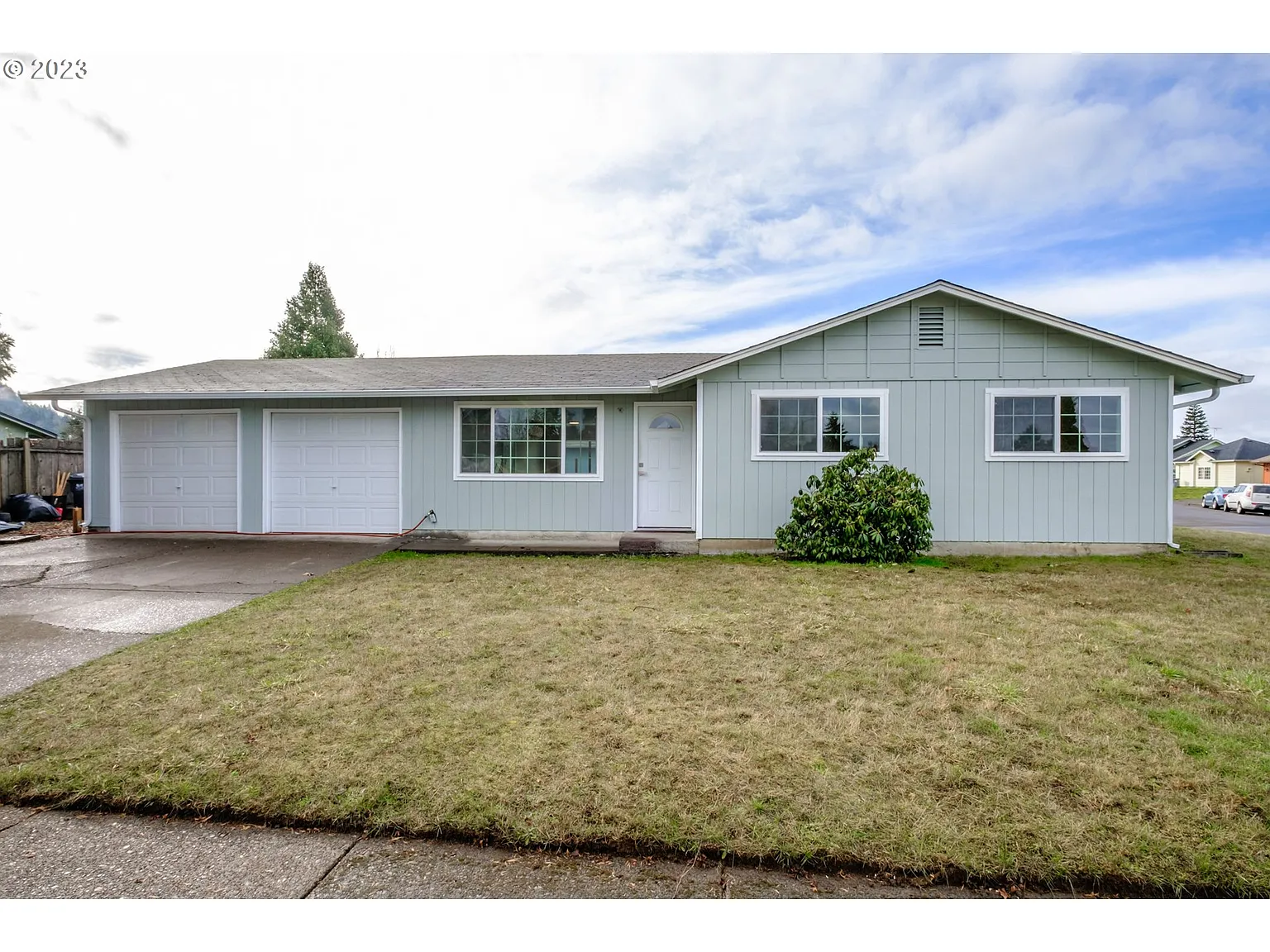 5355 D St photo 1