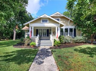 1117 Howard St, Taylor, TX 76574