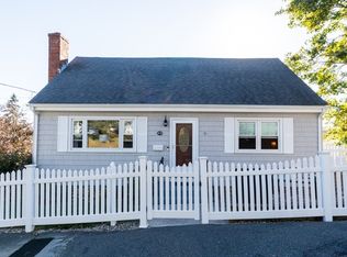 8 Siren St, Winthrop, MA 02152