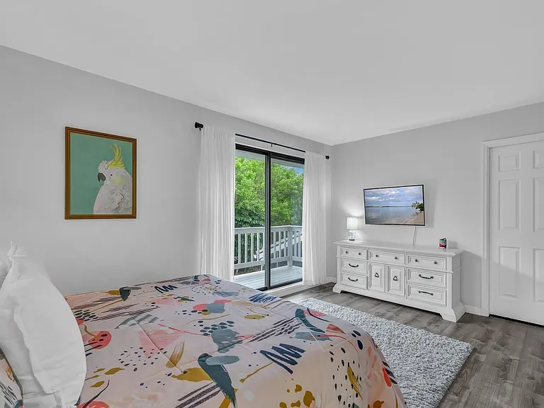 1445 Treasure Cove Ln — Photo 18