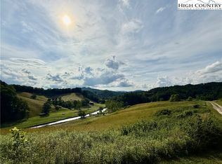 30 River Rock Way, Lansing, NC 28643