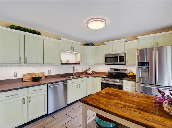 2801 Tucson Trl, Madison, WI 53719
