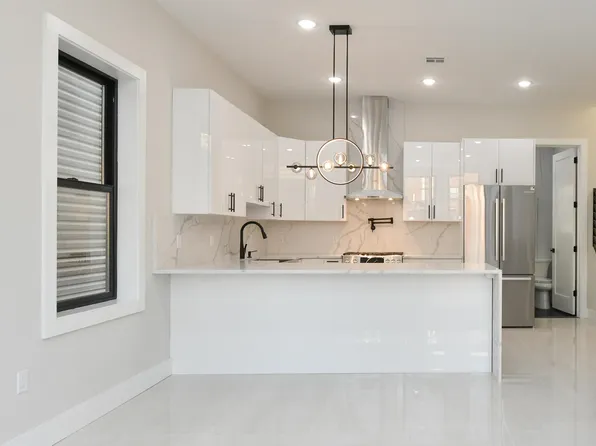 221 Columbia Avenue image 12 of 50