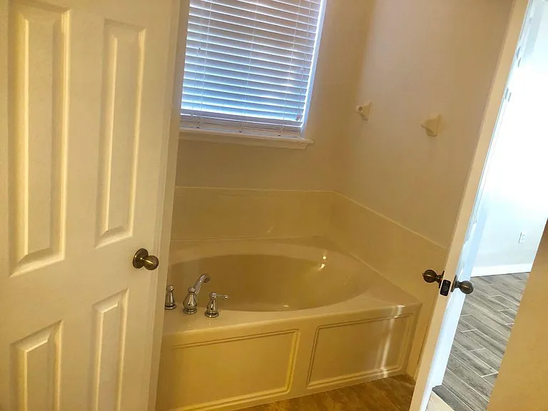 1907 Marlin Run Dr — Photo 6
