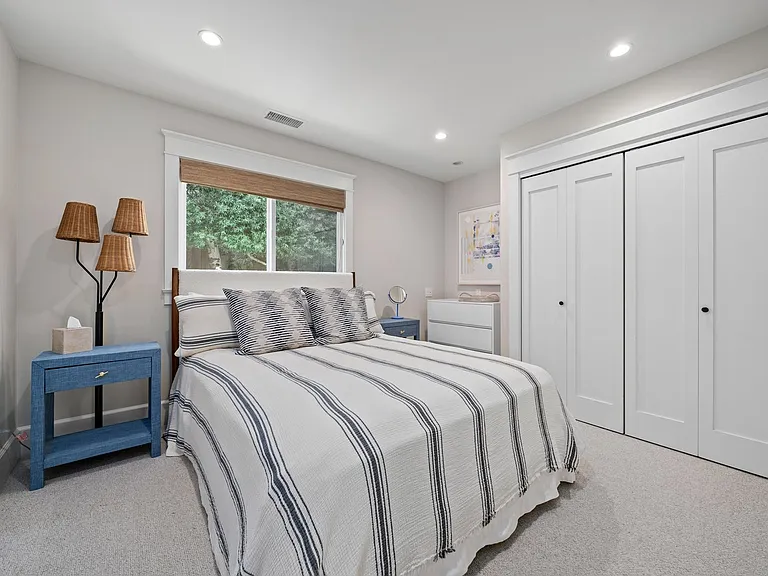 531 De Anza Dr — Photo 4