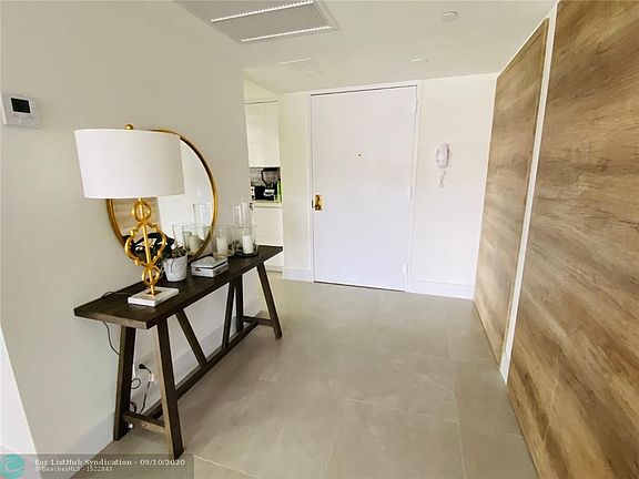 5th image of 1800 NE 114th St APT 2109