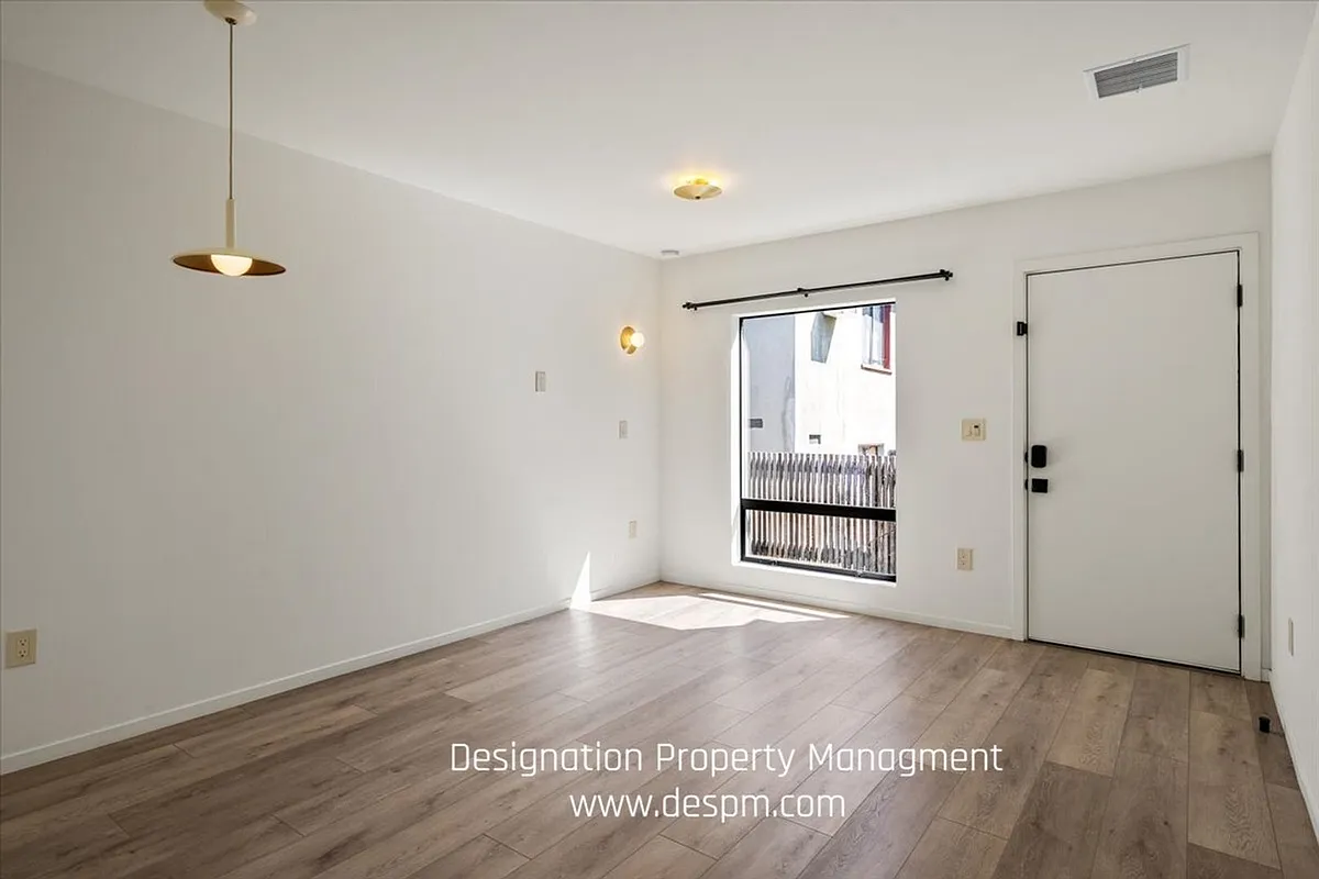 Building Photo - 3181 Verdugo Pl