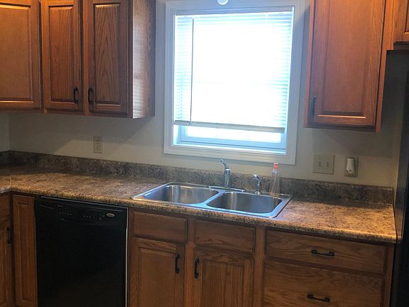 5th image of 4591 Michigan Blvd #B