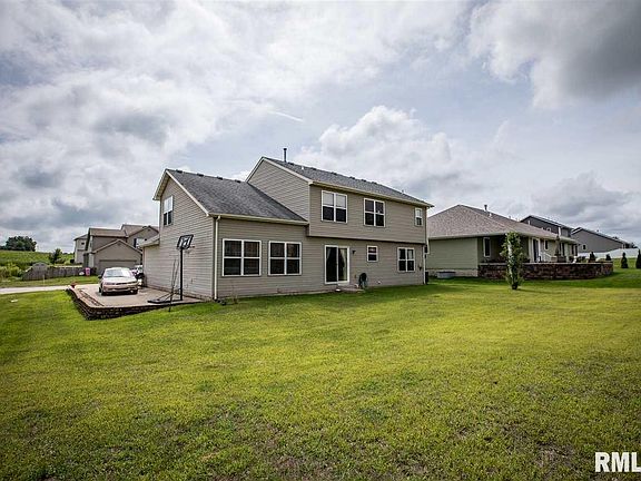 5th image of 410 Meadow Brook Ln