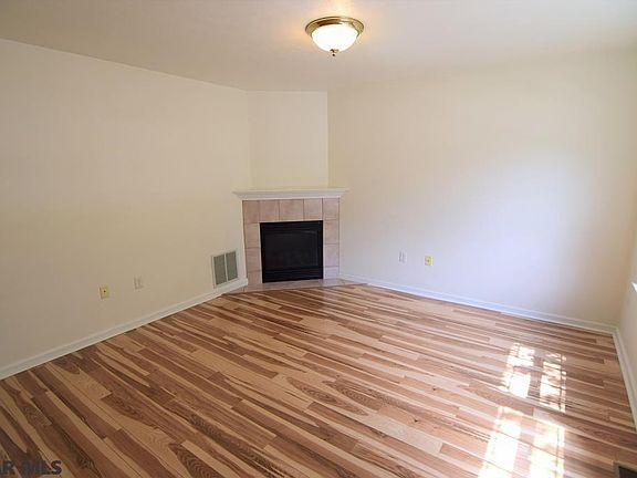 Living room with gas fireplace