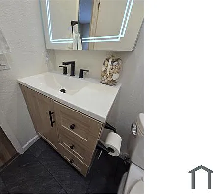 272 Galano Plz — Photo 13