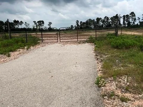 11900 Seven Coves Rd #Fm-830, Willis, TX 77378