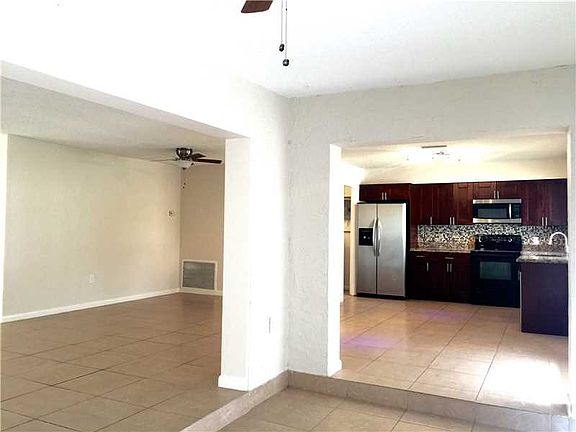 4th image of 10261 NW 24th Ct