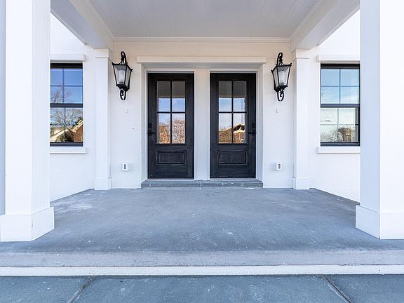 3rd image of 3200 Holly Rd #201