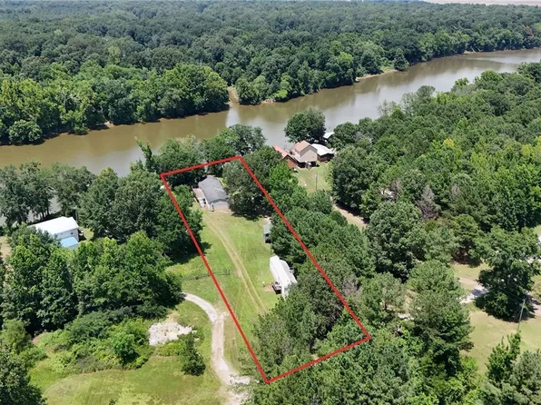 480 Sandpiper Dr, Greensboro, AL 36744