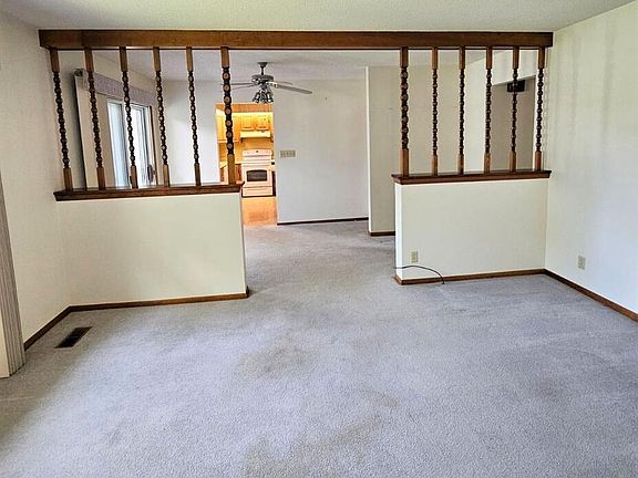 5th image of 2316 Saint Charles Dr