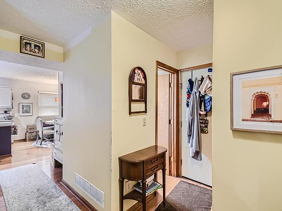 4th image of 5494 Mountain Springs Ct