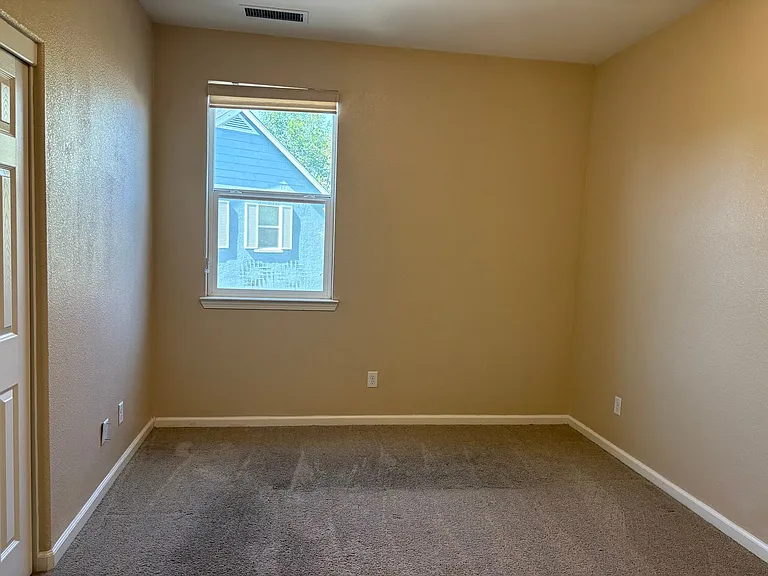 2051 Virginia Lake Way — Photo 13