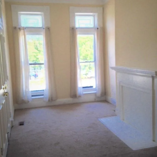 2 bed, 1.5 bath, $1,600 — Photo 3