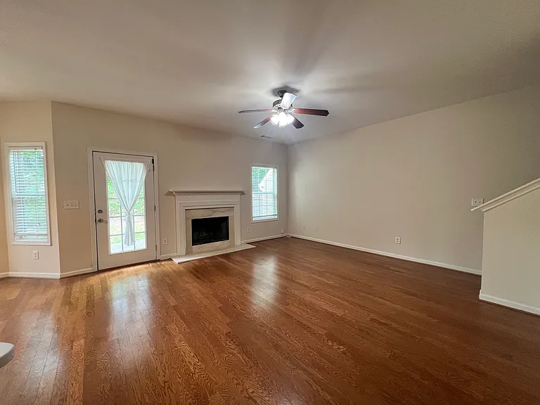 2632 Sedgeview Ln — Photo 5