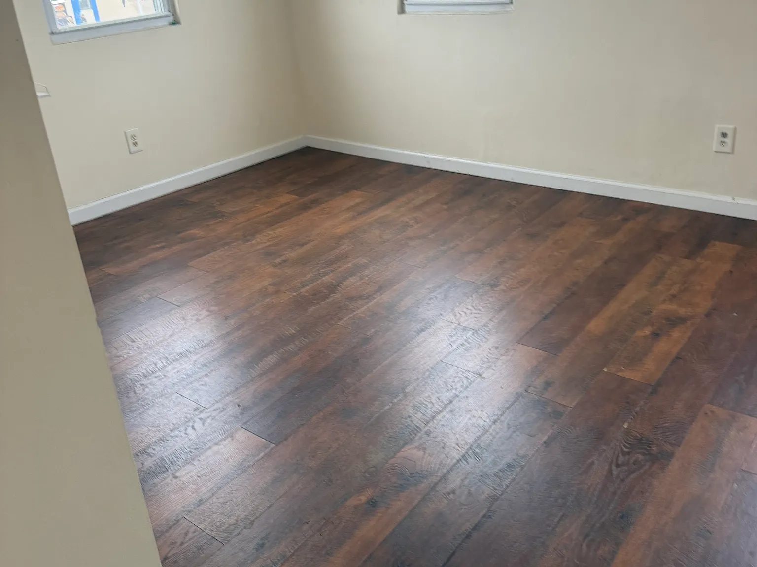 3 bed, 1000 sqft, $3,100 — Photo 3
