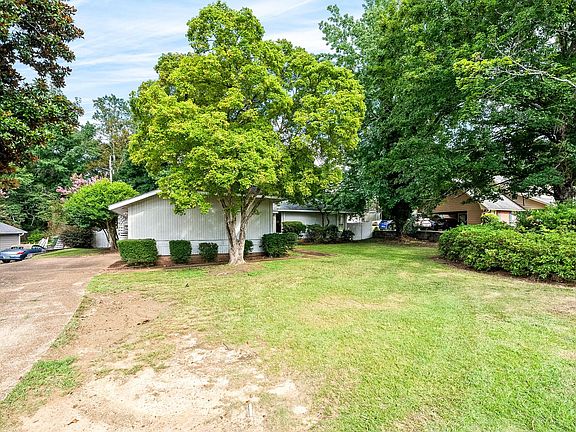 2nd image of 1144 E University Dr