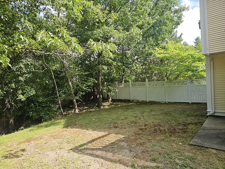 202 Falls Blvd — Photo 39