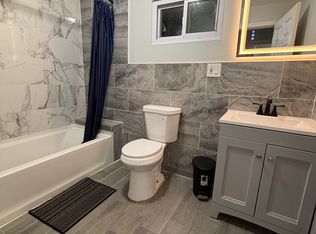 423 E 1st Ave, Roselle, NJ 07203