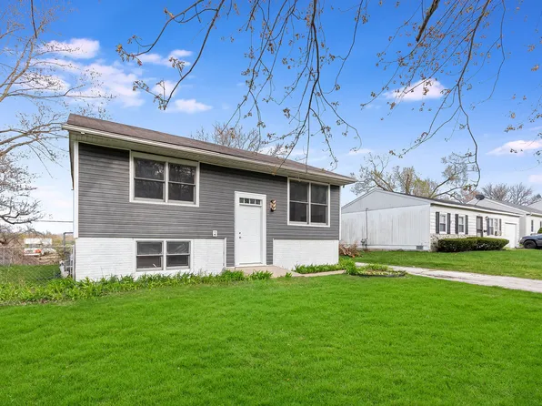 22203 Brookwood Dr, Sauk Village, IL 60411