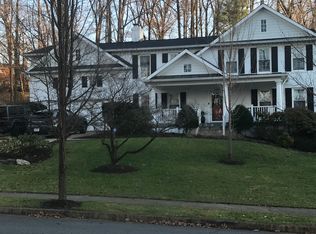 9509 Rockport Rd, Vienna, VA 22180