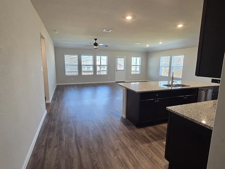 5415 Tallgrass Blvd — Photo 36