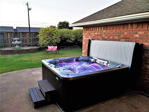 4th image of 10009 Polo Park Cir