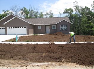 4354 Trail View Dr NE, Grand Rapids, MI 49525