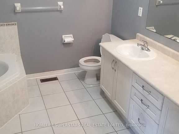 5th image of 13 Grover Rd