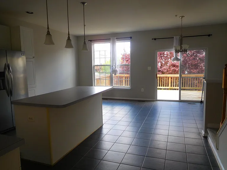 1941 Fieldstone Way — Photo 15