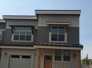 3682 SW Badger Ave, Redmond, OR 97756