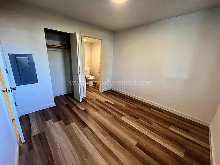 135-139 Prince Ave — Photo 315