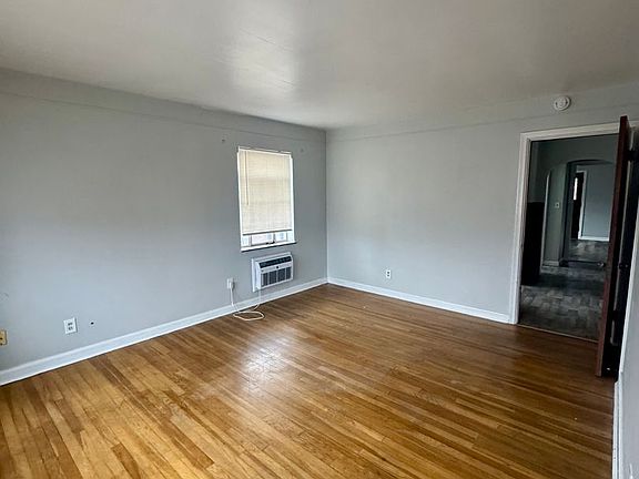 5th image of 3511 Boudinot Ave APT E