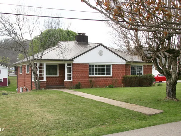 612 Oakwood Ave, Pennington Gap, VA 24277