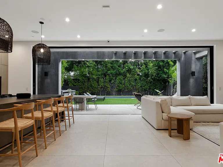 356 N La Jolla Ave — Photo 4
