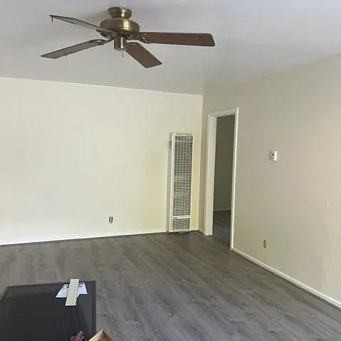 320 Lomitas Ln — Photo 4
