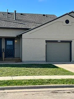 2 bed, 1.5 bath, 1066 sqft, $1,477 — Photo 1