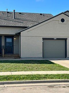 1st image of 1324 Dakota Dr