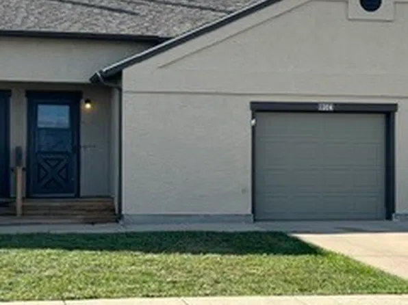 1324 Dakota Dr, Box Elder, SD 57719