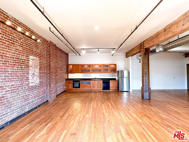215 S Santa Fe Ave #4 — Photo 4
